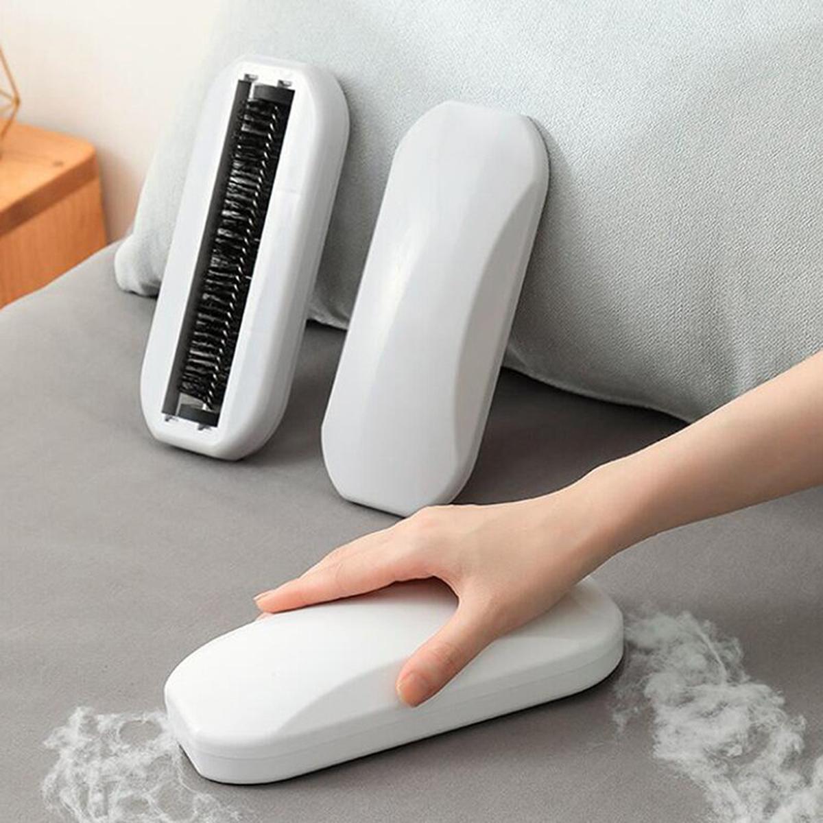 【FUN LIVE】 Carpet Dust Brush Plastic Bedside Table Crumb Sweeper Pet Hair Fluff Cleaner Sticky Picker Lint Roller Clothes Sweeping Cleaning